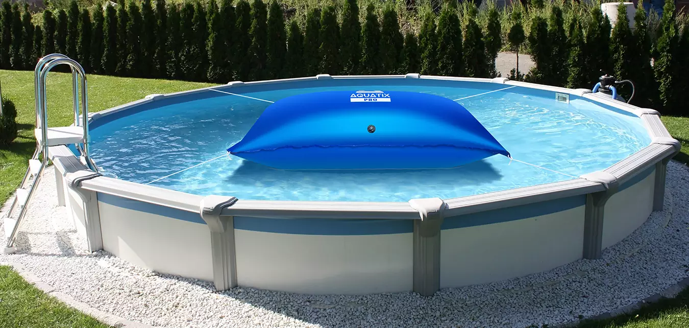Inflatable pillow photography for swimming pools