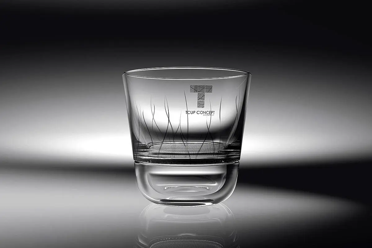 Glass product photography 02.jpg