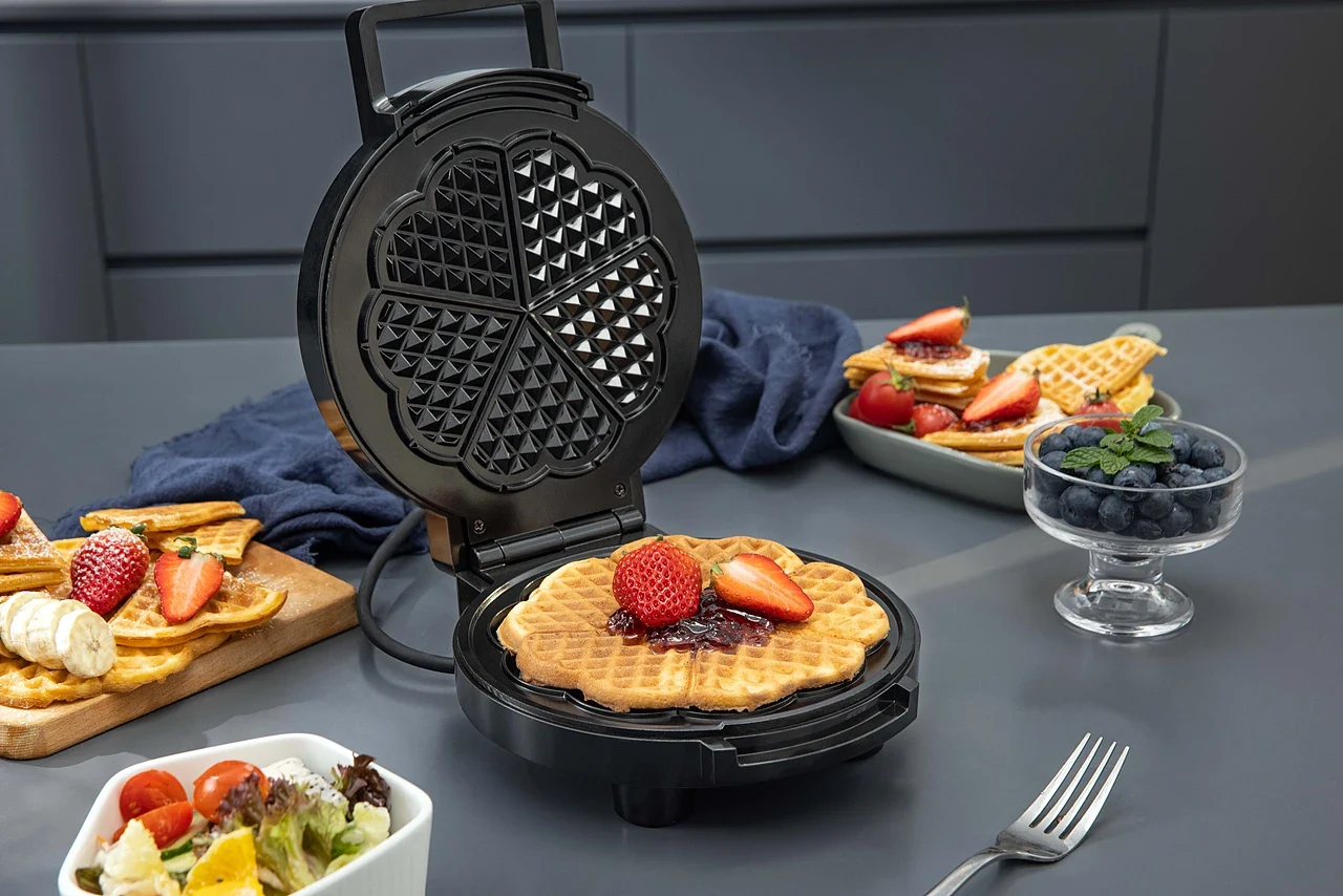 Capturing High Quality Images of Waffle Maker on a White Background